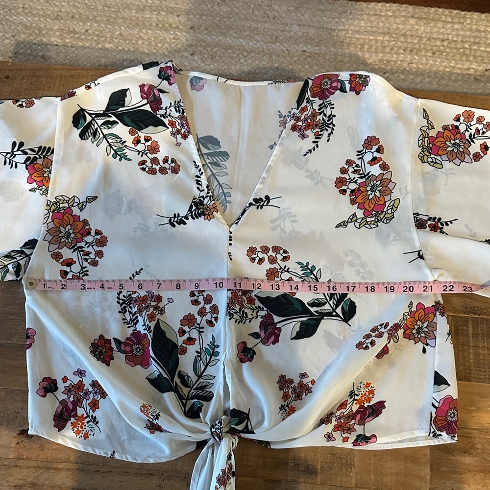Source Unknown White Floral Tie-Front Blouse with Green and Pink Accents - Picture 8 of 11